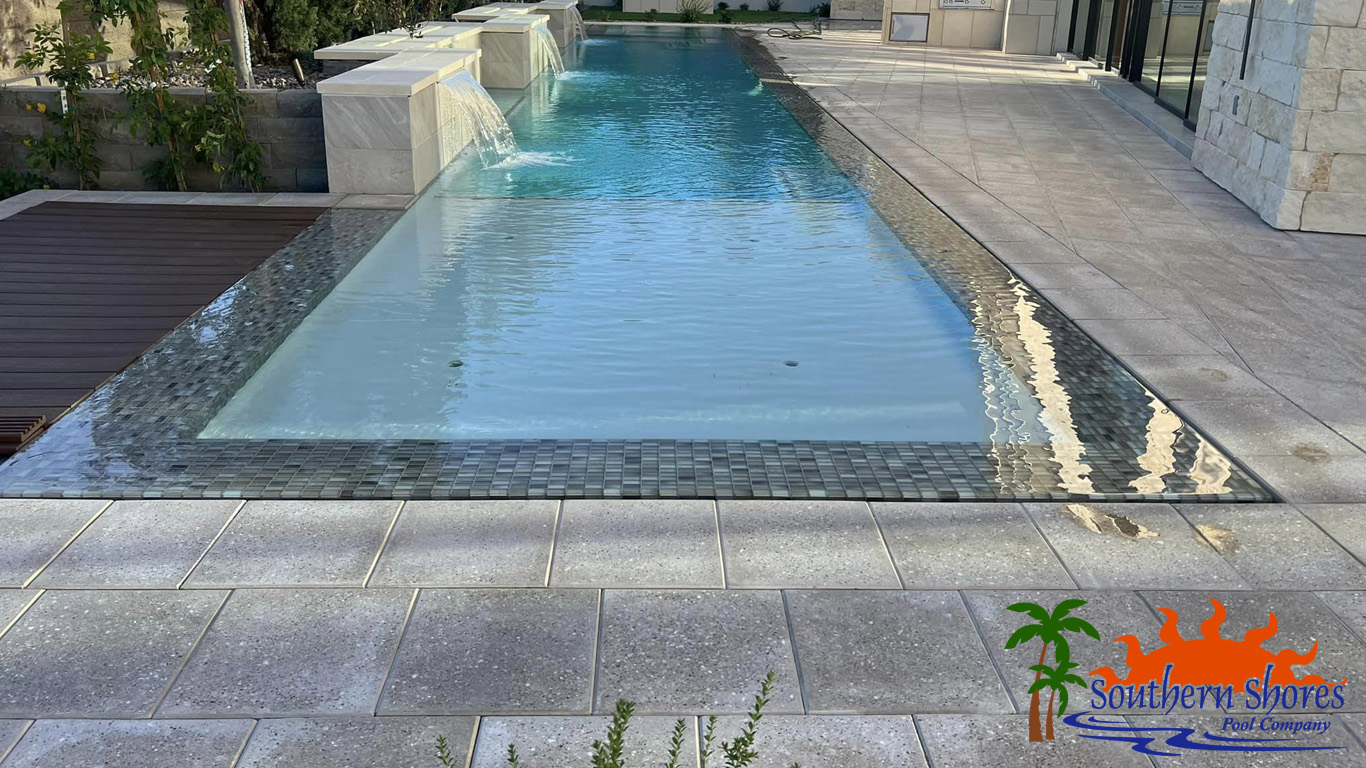 Clear Las Vegas swimming pool